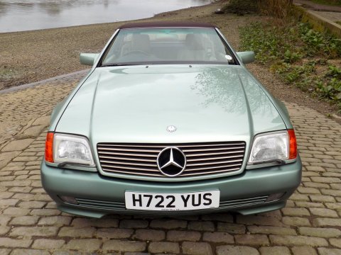 Mercedes-Benz SL Series 500SL-32 73