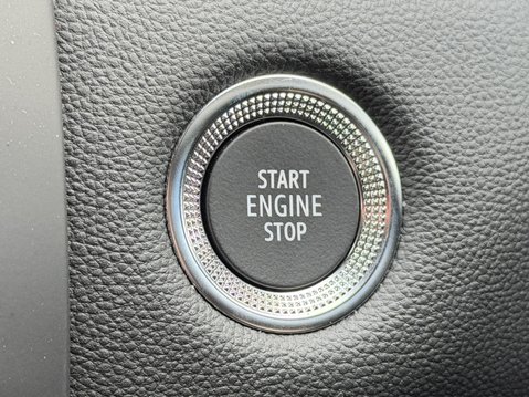 Renault Captur 1.0 TCE 90 Iconic 5dr 35