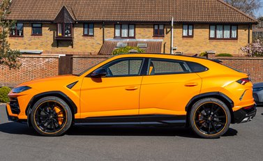 Lamborghini Urus Pearl Capsule 3