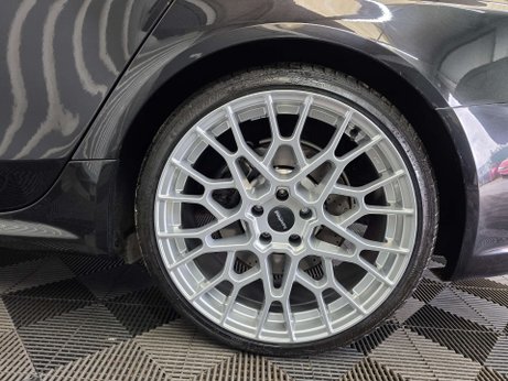 Audi RS4 4.2 FSI V8 Estate 5dr Petrol S Tronic quattro Euro 5 (450 ps) 27