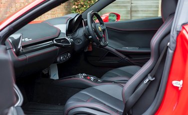 Ferrari 458 Spider 16