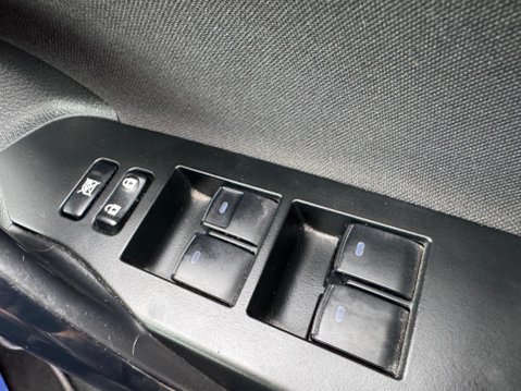 Toyota Auris 1.8 VVT-h Business Edition Touring Sports CVT Euro 6 (s/s) 5dr (Safety Sens 34