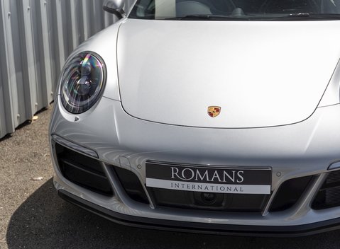 Porsche 911 Carrera GTS (991.2) 23