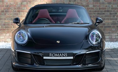 Porsche 911 (991.2) Targa 4 GTS 6