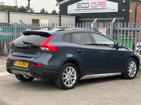 Volvo V40 2.0 V40 Cross Country Professional D3 5dr 4