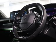 Peugeot 2008 GT PREMIUM 12