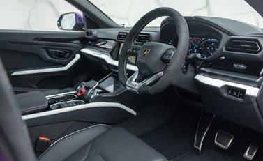 Lamborghini Urus SE 14