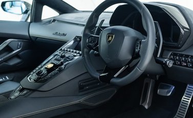 Lamborghini Aventador S LP 740-4 10