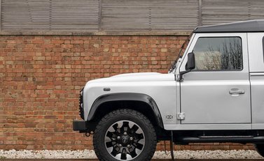 Land Rover Defender 90 Works V8 70th Edition 24