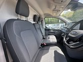 Ford Transit Custom LWB L2H1 [SOLD CM] Low Roof Limited 300 Air Con Alloys Cam Sensors EURO 6 14
