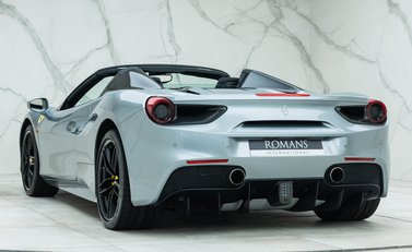 Ferrari 488 Spider 10
