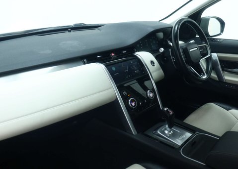 Land Rover Discovery Sport 2.0 P250 MHEV R-Dynamic SE SUV 5dr Petrol Auto 4WD Euro 6 (s/s) (249 ps) 50