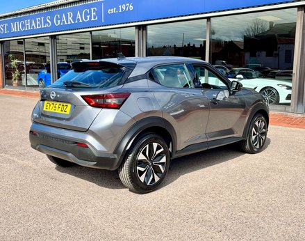 Nissan Juke 1.0 Juke Acenta Premium DiG-T 5dr 8