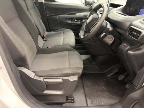 Peugeot Partner 1.5 BlueHDi 1000 Professional Standard Panel Van SWB Euro 6 5dr 9