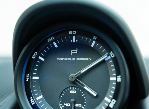 Porsche Taycan GTS Sport Turismo 20