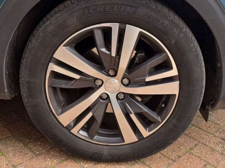 Peugeot 5008 1.2 PureTech GPF Allure SUV 5dr Petrol EAT Euro 6 (s/s) (130 ps) 27
