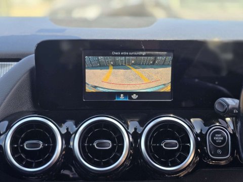 2020 Mercedes-Benz GLA thumbnail 21