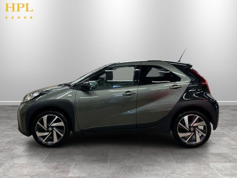 Toyota Aygo X 1.0 VVT-i Edge Hatchback 5dr Petrol Manual Euro 6 (s/s) (72 ps) Alloys - Bl 4