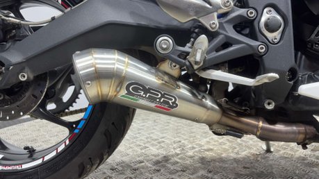 Triumph Street Triple 2016 66 plate 13k new MOT serviced quickshifter and exhaust 8