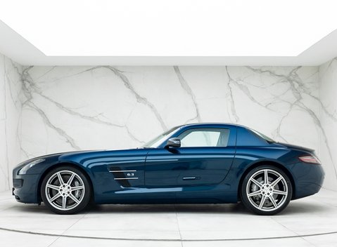 Mercedes-Benz SLS AMG 2