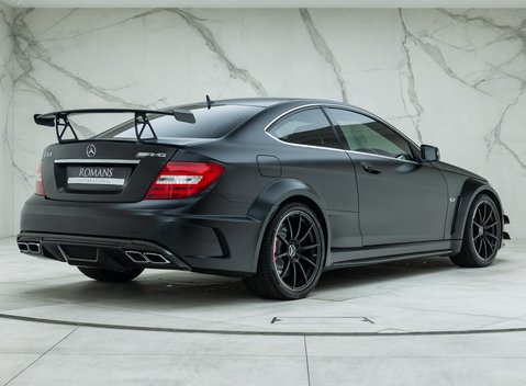 Mercedes-Benz C63 AMG Black Series 6