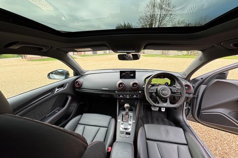 Audi RS3 2.5 TFSI S Tronic quattro Euro 6 (s/s) 4dr 3