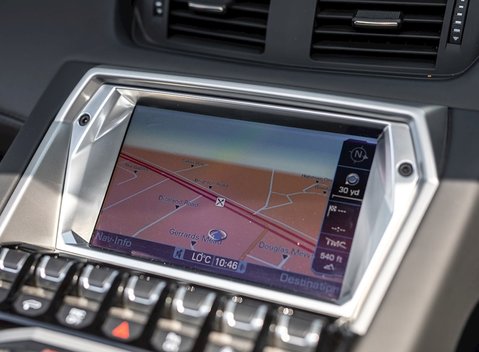 Lamborghini Aventador S LP740-4 Roadster 22