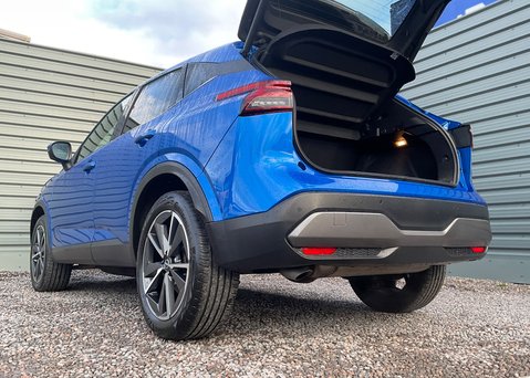 Nissan Qashqai DIG-T TEKNA MHEV 17
