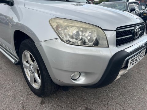 Toyota Rav4 2.0 XT-R 4WD 5dr 11