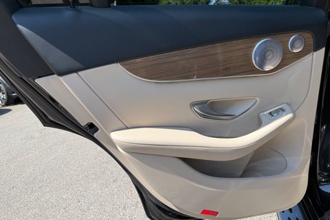 Mercedes-Benz GLC GLC 250 4MATIC SPORT PREMIUM PLUS - RARE BUILD - PAN ROOF - 360 CAMERA 27