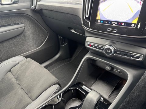 Volvo XC40 B4 PLUS 43