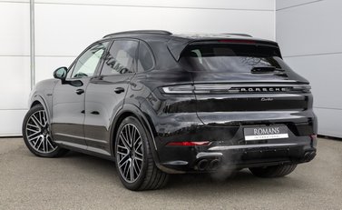 Porsche Cayenne TURBO E-HYBRID 4