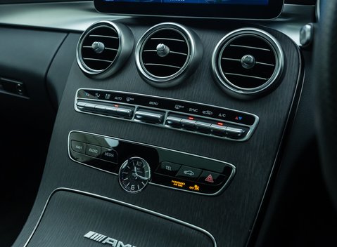 Mercedes-Benz C Class AMG C 63 ESTATE 21