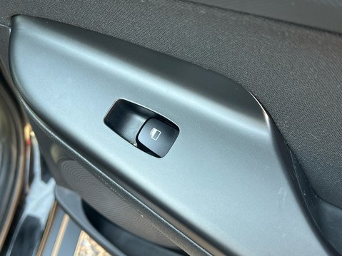 Hyundai KONA GDI PREMIUM 36