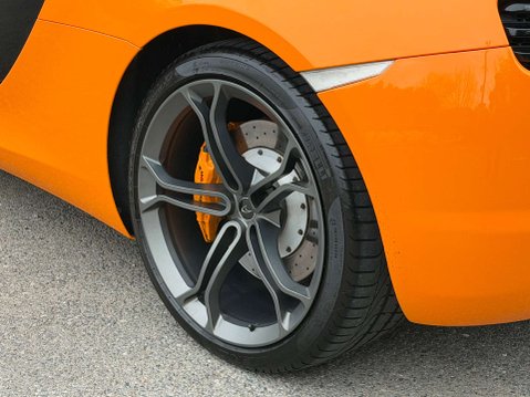 McLaren MP4-12C 3.8T V8 Coupe 2dr Petrol SSG 18