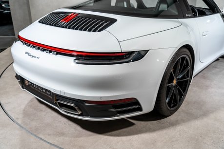 Porsche 911 TARGA 4 PDK. WARRANTY. ADAPTIVE CRUISE CONTROL. HEATED SEATS. HEATED WHEEL 46