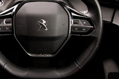 Peugeot 208 ALLURE PREMIUM 21