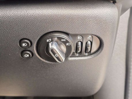 Mini Hatch 1.5 Cooper Hatchback 5dr Petrol Steptronic Euro 6 (s/s) (136 ps) 27