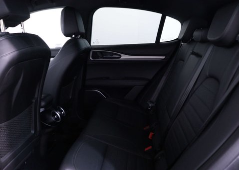 Alfa Romeo Stelvio 2.0 Stelvio Sprint TB AWD Auto 4WD 5dr 42