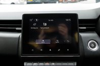 Renault Clio ICONIC TCE 28