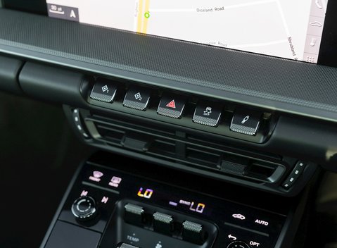 Porsche 911 Carrera 4S (992) 21
