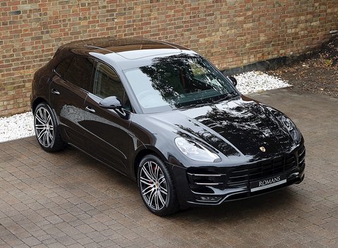 Porsche Macan Turbo Performance Package 3