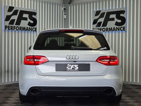 Audi RS4 4.2 FSI V8 Estate 5dr Petrol S Tronic quattro Euro 5 (450 ps) 5