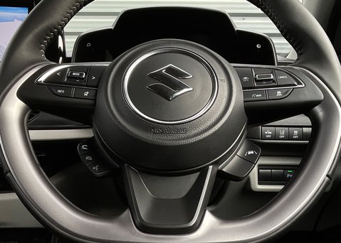 Suzuki Swift MOTION 25