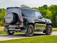 Land Rover Defender D250 X-Dynamic HSE Hard Top Obsidian 4