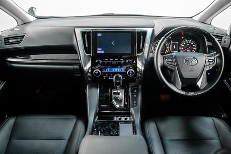 Toyota Alphard 2.5 MPV 2.5 SUV Automatic Petrol 36