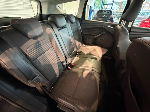 Ford Kuga 2.0 TDCi Titanium Euro 6 (s/s) 5dr 31