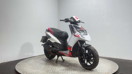 Aprilia SR 2013 12K RUNNING 2 STROKE PROJECT SCOOTER 50CC LEARNER BIKE 2