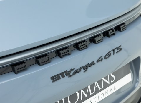 Porsche 911 Targa 4 GTS (992) 37