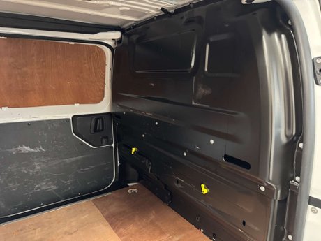 Vauxhall Vivaro 1.5 Vivaro 2900 Sportive S/S 27